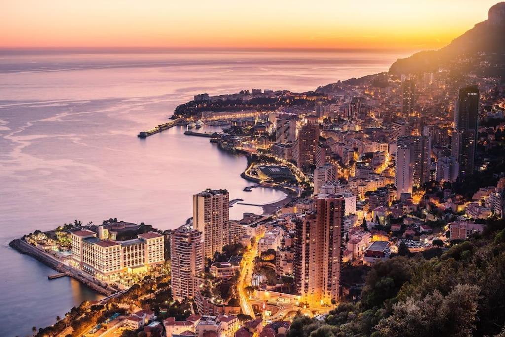 Apartamento Les Jardins De Monaco Vue Mer Et Piscine Saint-Antoine  Exterior foto